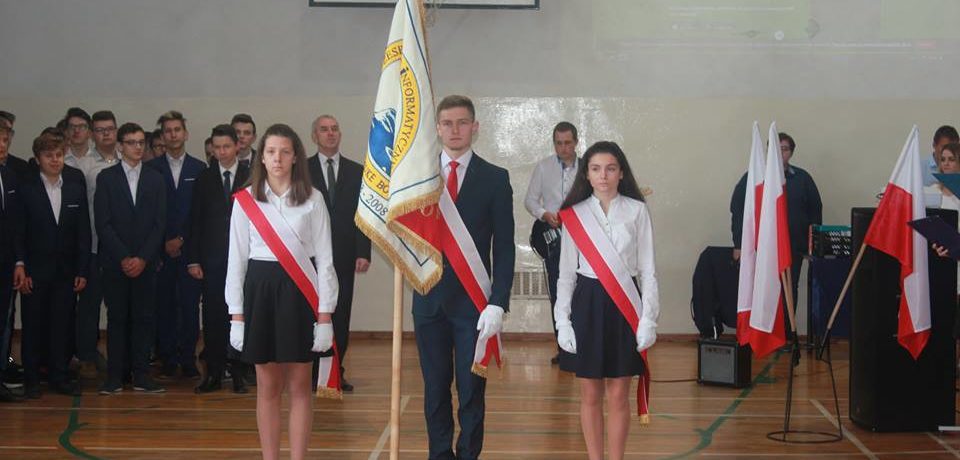 ŚLUBOWANIE UCZNIÓW KLAS PIERWSZYCH